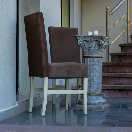 Serenity Center Apartman *